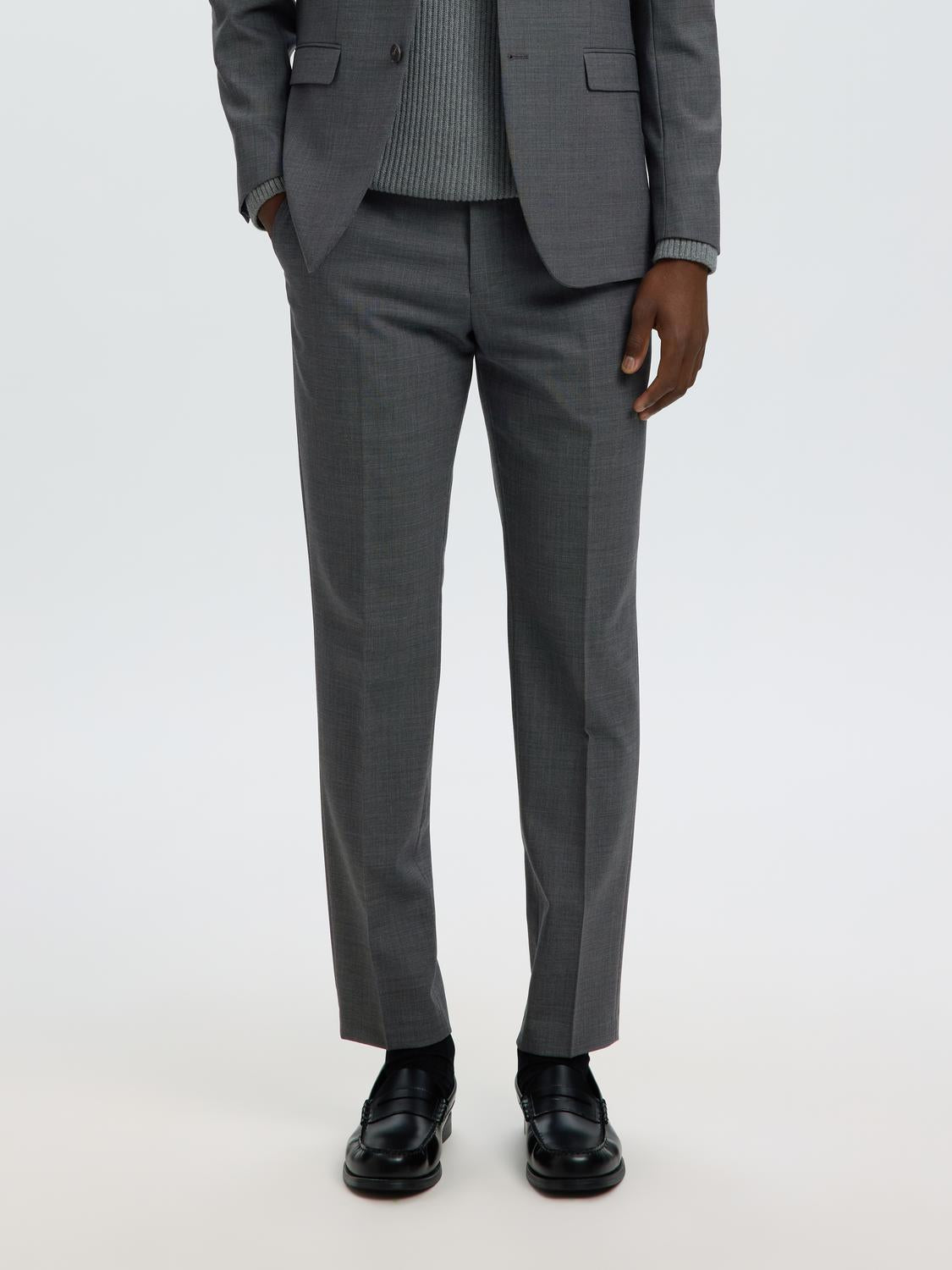 model_shot-front